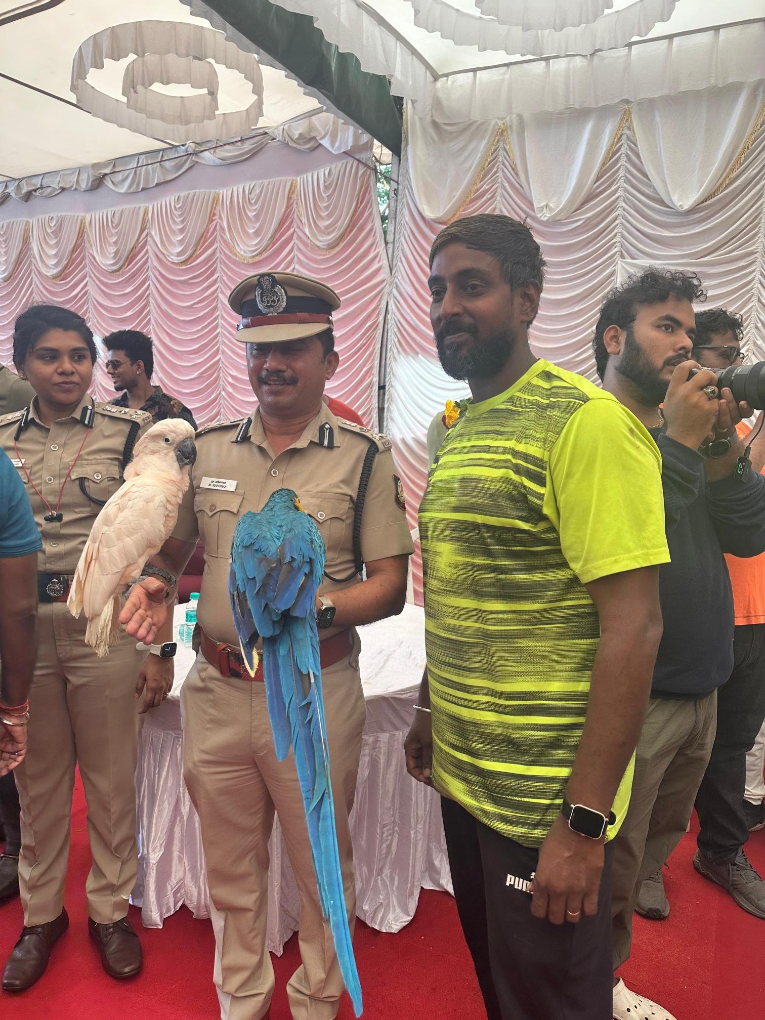 Inside view of best pet shop in Chennai with
dogs and accessories